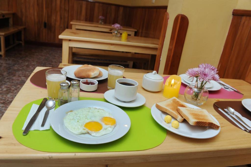 Hostal Mama Simona - *